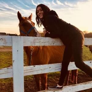 Meet your Posher, Sylvia